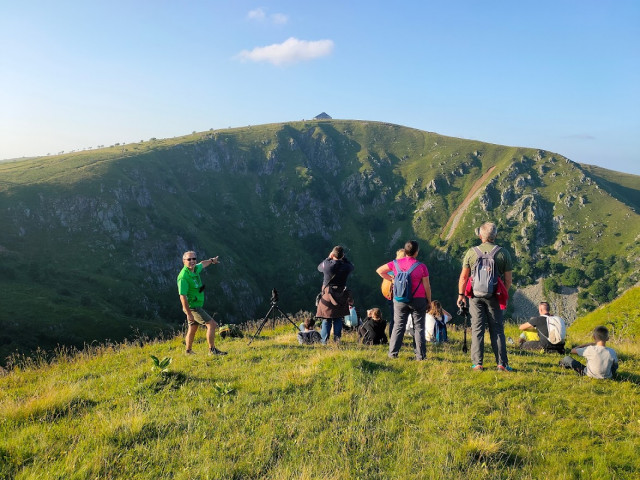 Guided Hiking - off snow