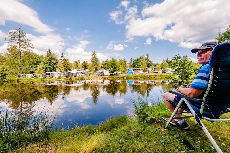 camping-la-steniole-etang-de-peche-938