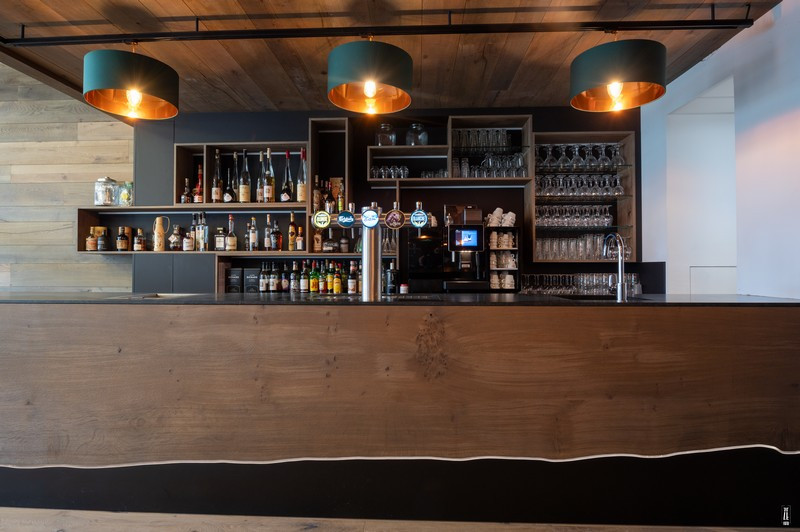 bar-33266