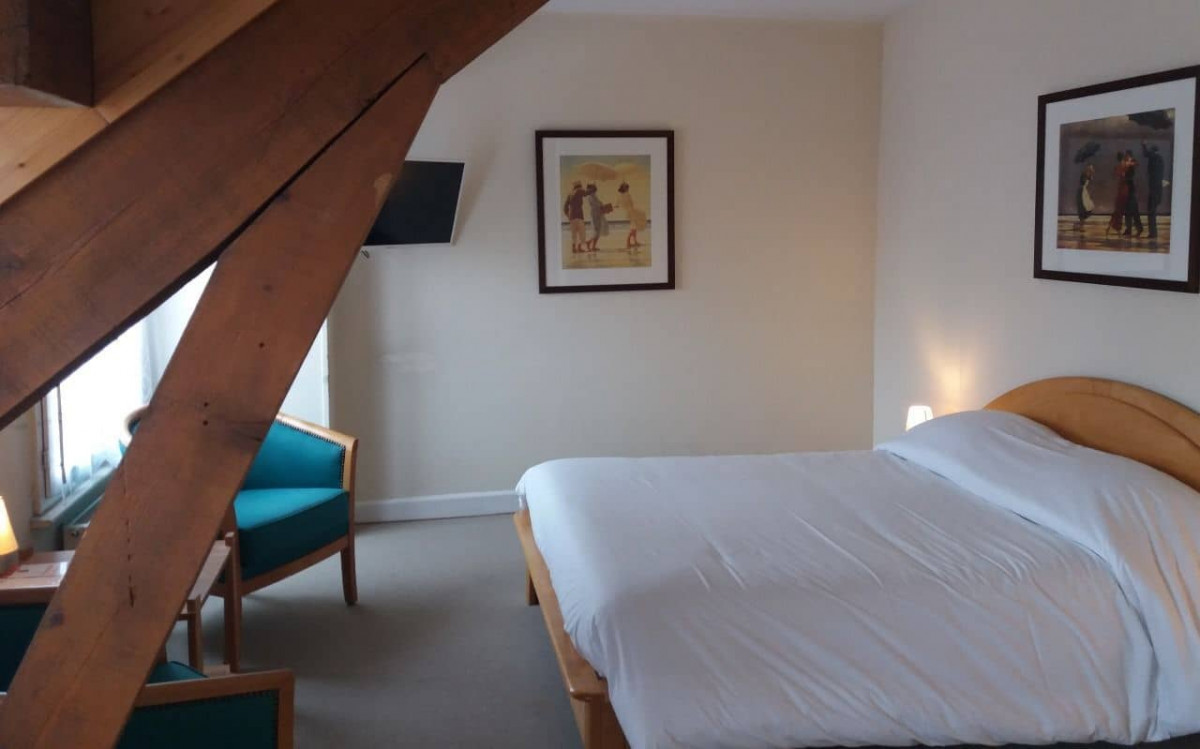 Room 124868-329949 Room 124868-329949