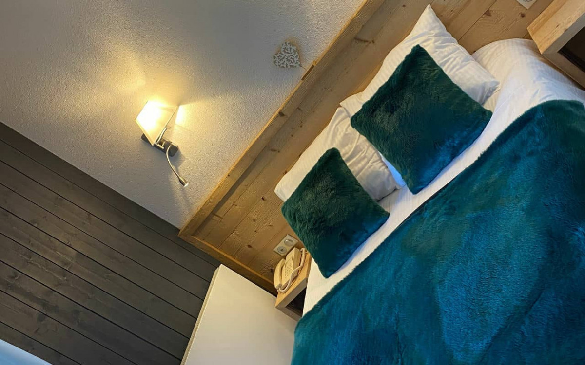 Room 131249-343544 Room 131249-343544