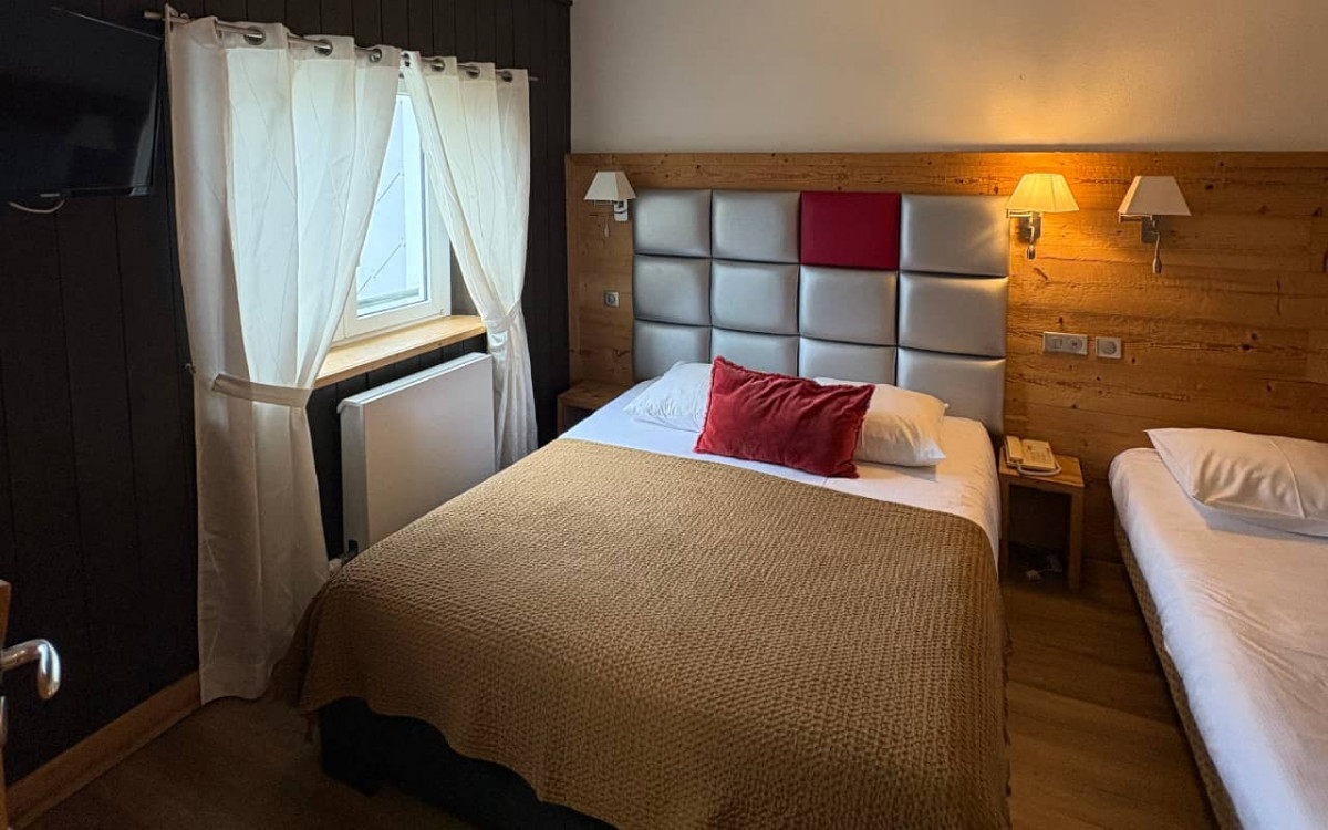 Room 154984-403907