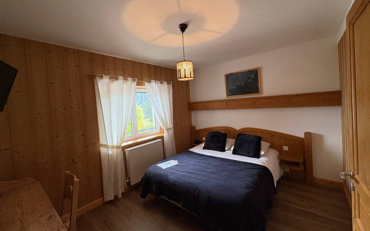 Room 154980-403901
