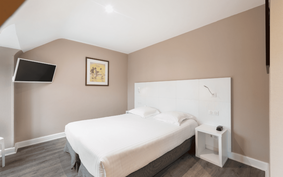 chambre double c?t? village-CHAMBRE CLASSIQUE VILLAGE 2 PERS. chambre double c?t? village-CHAMBRE CLASSIQUE VILLAGE 2 PERS.