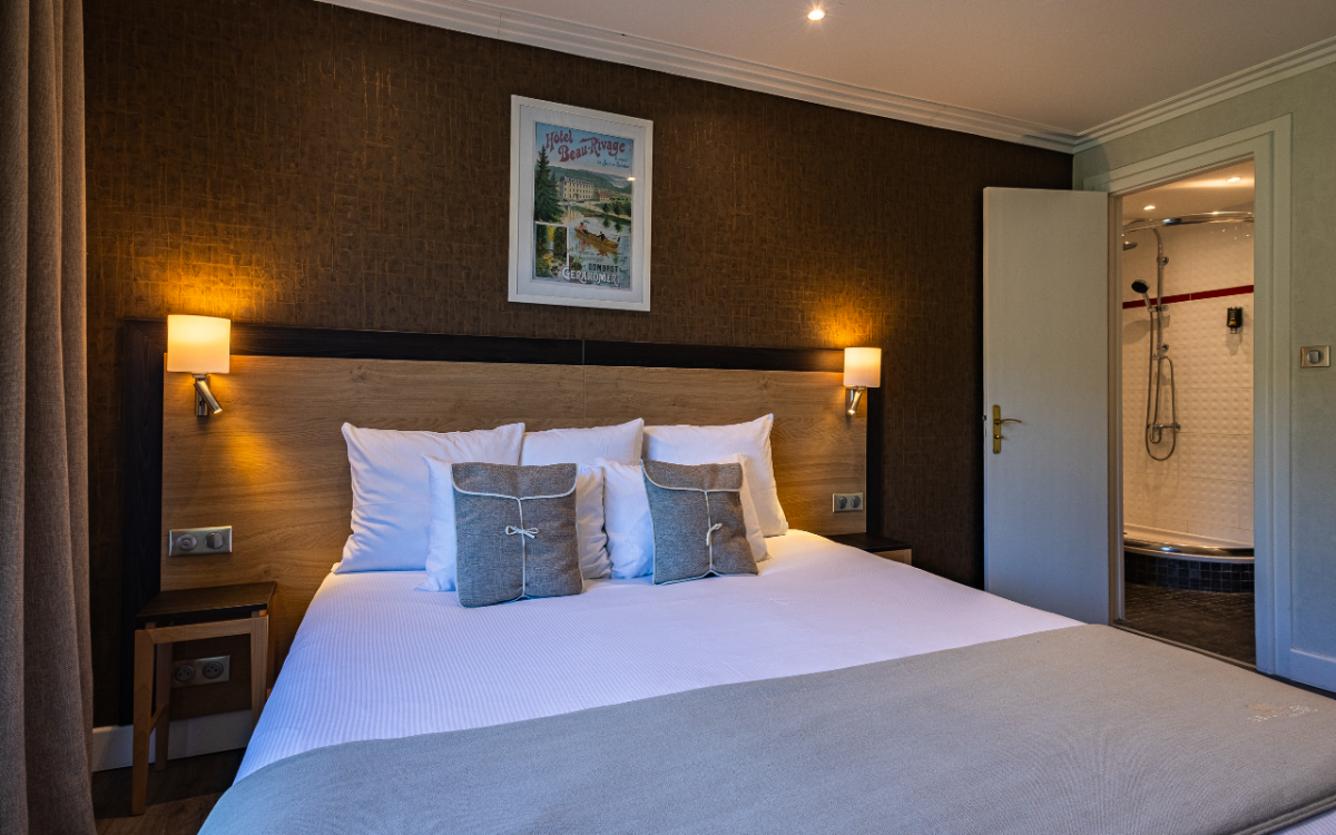 Room 152892-398877 Room 152892-398877