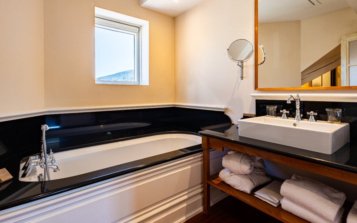 SUITE 303-POUR 3 PERSONNES SUITE 303-POUR 3 PERSONNES