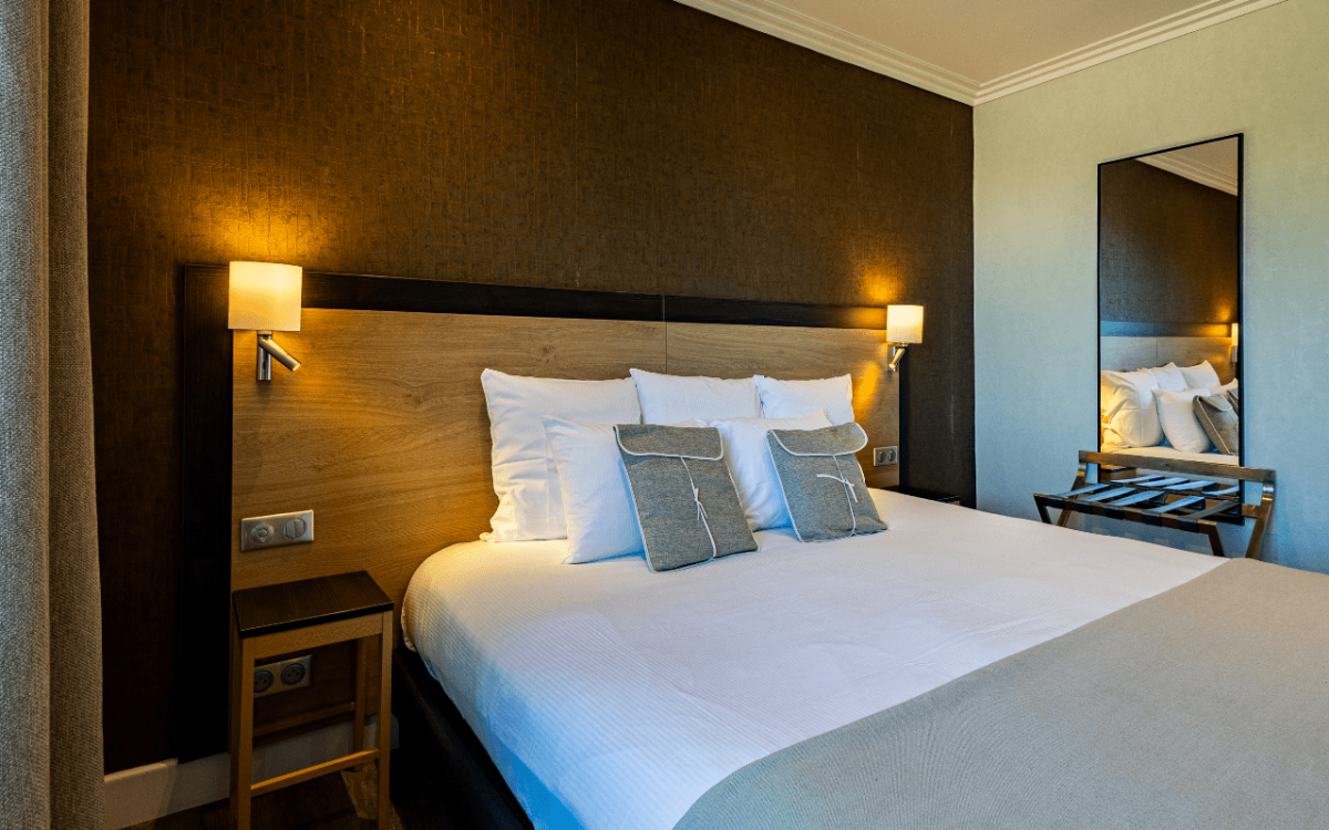 Room 534006-1240871 Room 534006-1240871