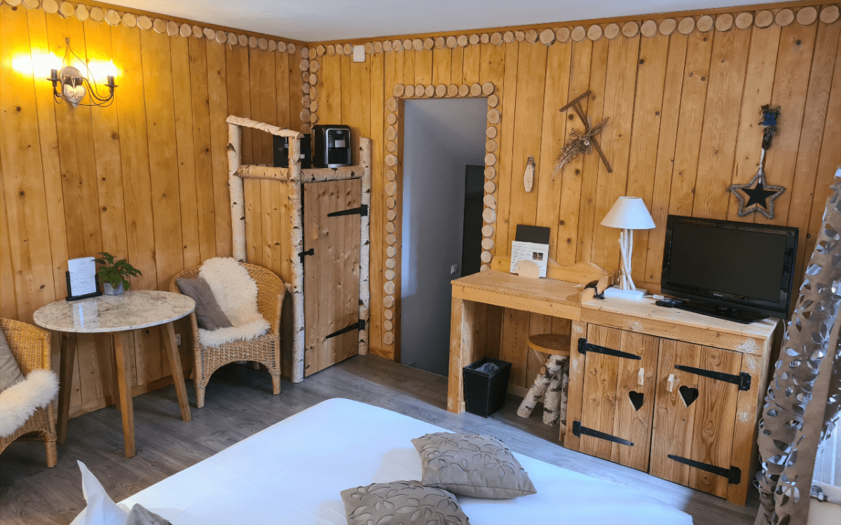 Room 96950-273999
