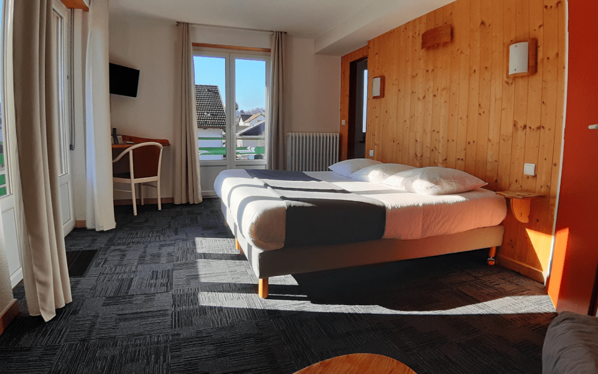 Room 83700-228210