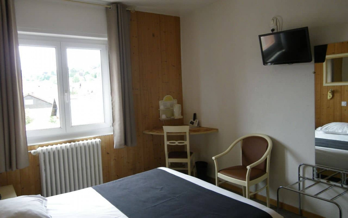 Room 83697-228211