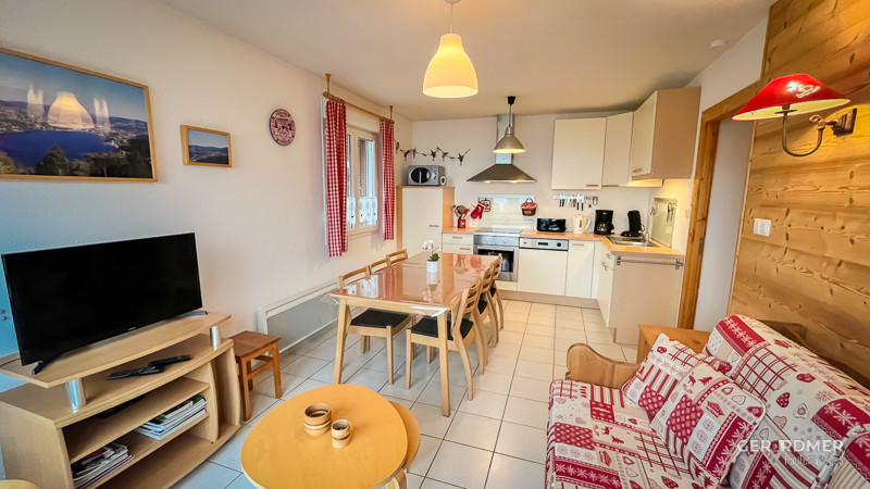 gd056-a244h-salon1-1393072