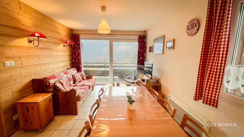 gd056-a244h-salon4-1393075