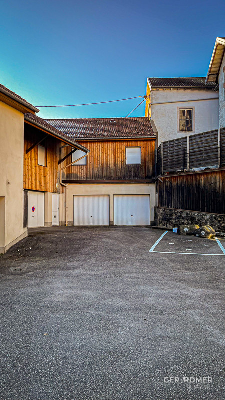 gg063-a-garage-1336613