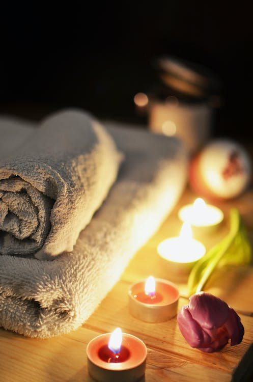 love-romantic-bath-candlelight-1207323