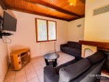 g0530-c004a-salon-1295896