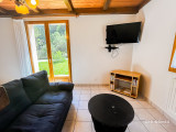 g0530-c004a-salon2-1295897