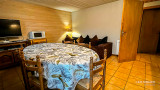 g0549-salon1-1318608