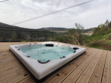 gm072-jacuzzi-1337544