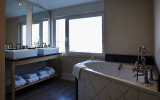 JUNIOR SUITE 304 - 305-POUR 1  OU 2 PERSONNES
