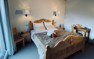 Room 319528-744572 Room 319528-744572