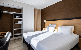 Room 152899-398876 Room 152899-398876