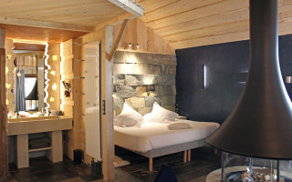 Room 202879-551646