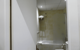 CHAMBRE SAUNA-POUR 1 OU 2 PERSONNES..