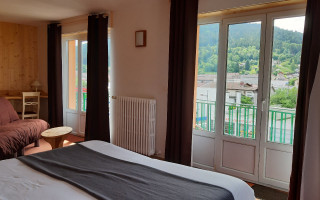 Room 83700-228212