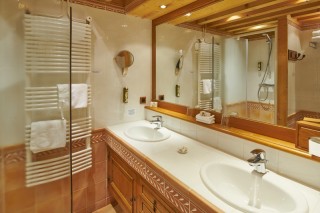 salle de bains chambre standard hotel bas rupts gerardmer