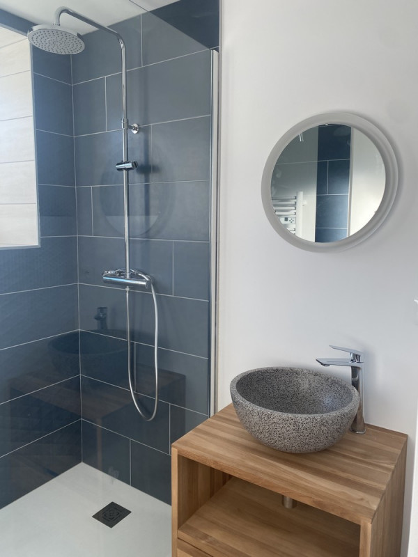 gc071-a231a-sallededouche-1281154