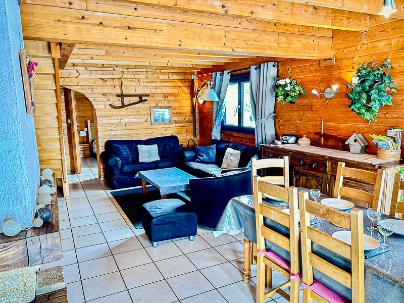 c018b-sam-salon-1325294 c018b-sam-salon-1325294