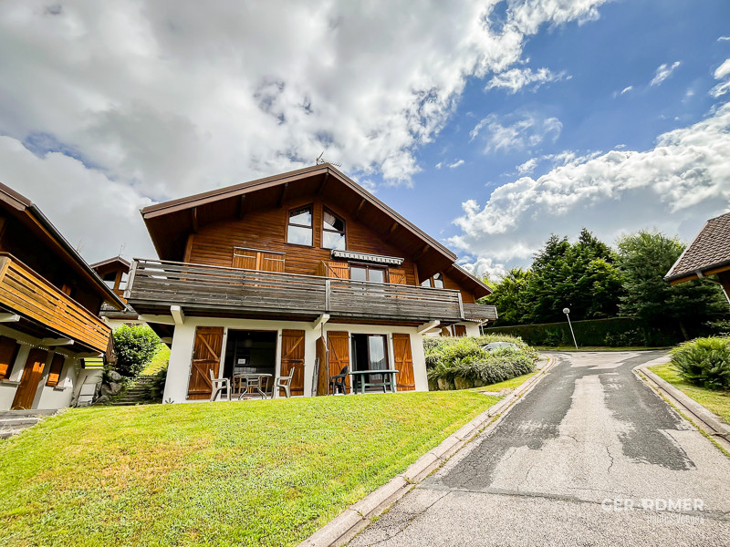 gg013-facade-1295875