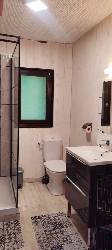 gm073-a161c-salle-de-douche1-1443618