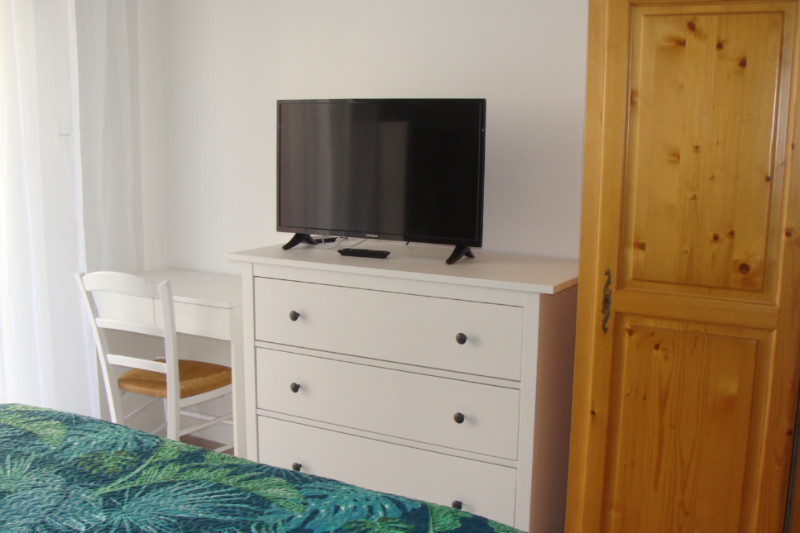 gc067-chambre-tv-947155 gc067-chambre-tv-947155